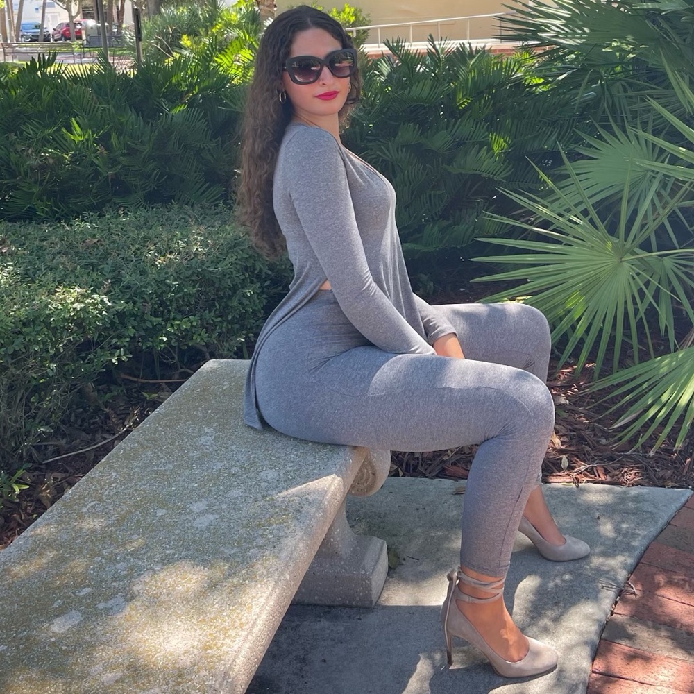 Lounging ✨ Live in & Out Lounge Pant Set. - Picture 8 of 11